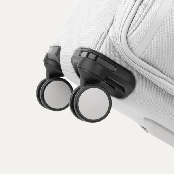 VersaPack®+ Medium Check-In Spinner